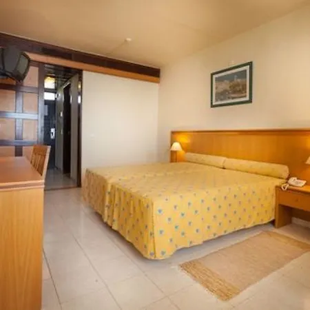Otel Auramar