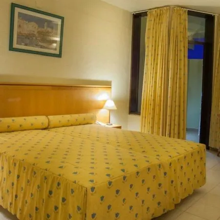 Auramar 3* Αλμπουφέιρα