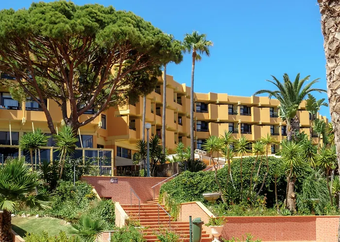 Auramar Албуфейра