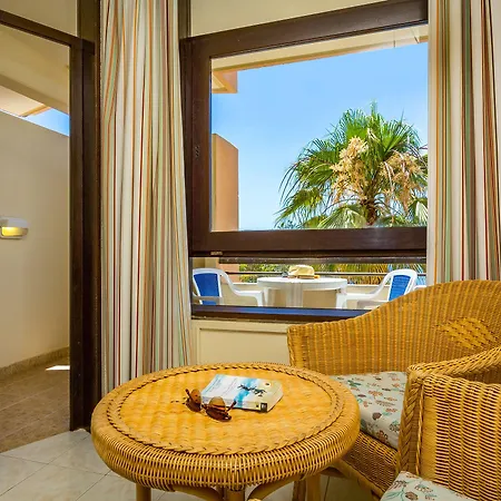 Auramar Hotel