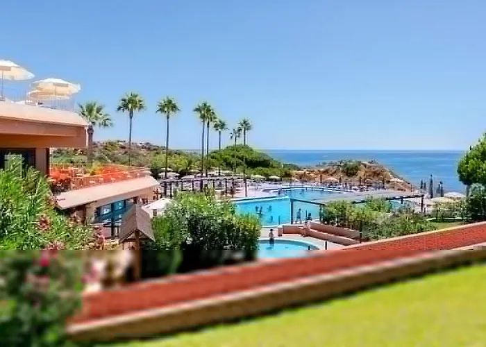 Отель Auramar 3*