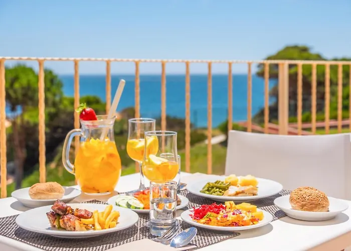 奥拉马海滩度假酒店 酒店 3*