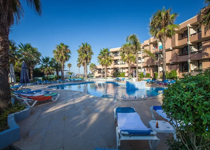 奥拉马海滩度假酒店 酒店